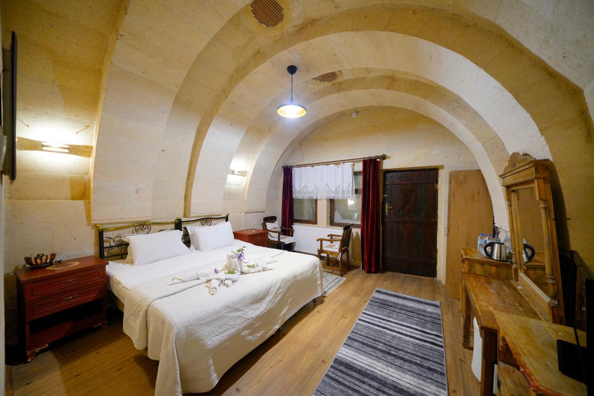 Hotel Antik Cave House Ürgüp Esterno foto