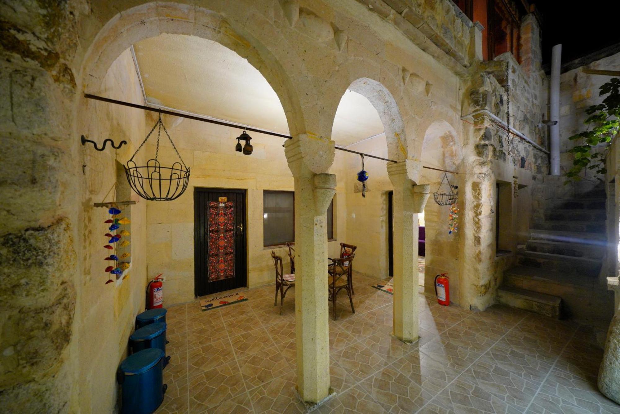 Hotel Antik Cave House Ürgüp Esterno foto