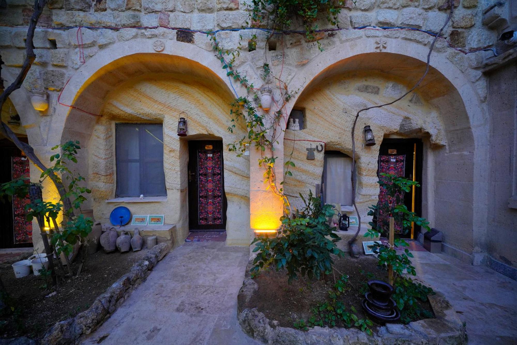 Hotel Antik Cave House Ürgüp Esterno foto